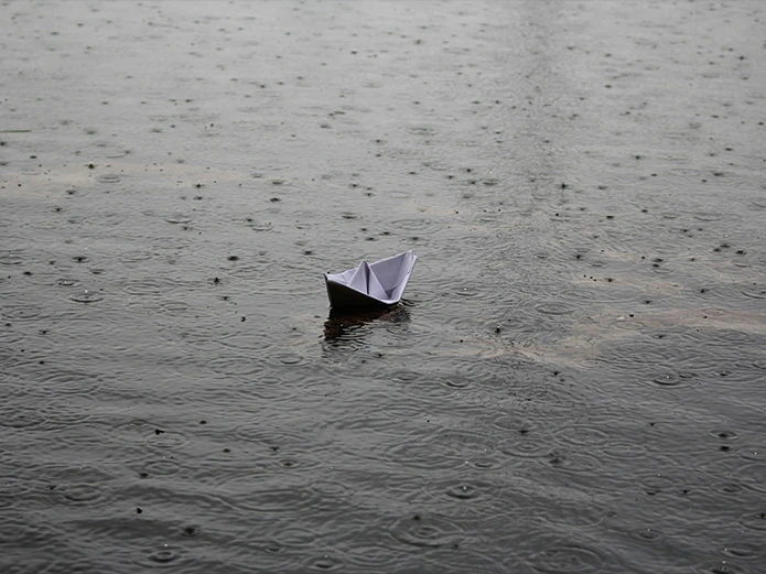 Von Origami inspirierte Geometrie und Leichtigkeit