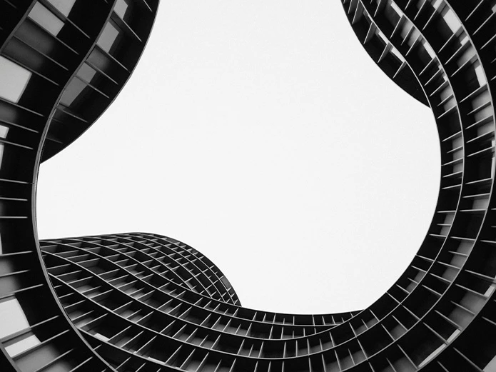 Vielseitig und mit geschwungener Form