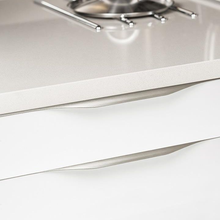 FORMA aluminum edge pull handle for cabinets and drawers with modern curved design