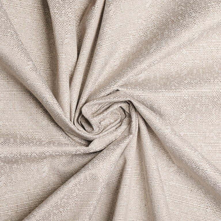Arpeggio Verdunkelungsvorhang mit natürlicher Struktur in Beige, Creme oder Taupe für elegante skandinavisch inspirierte Wohnräume und Privatsphäre heute.