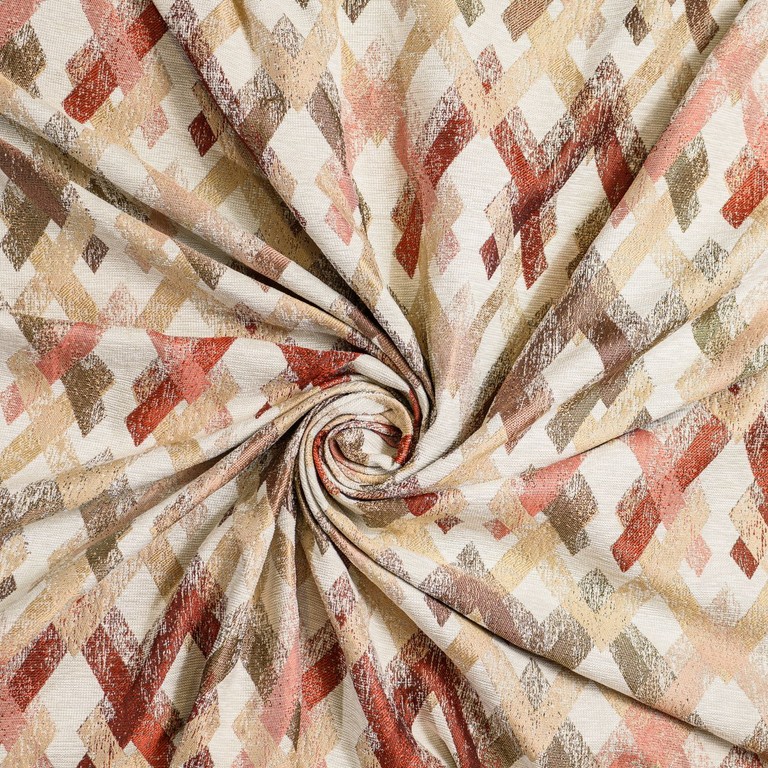 KARL maßgefertigte Jacquard-Vorhänge mit geometrischen Strukturen in Gold, Grau und Rot für moderne Wohnräume stilvoll gestaltet
