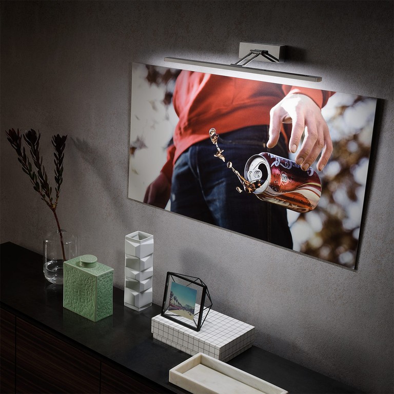 Linear Wall lamp